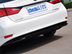 2014款 300h 2.5L CVT 领先版