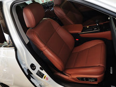 2014款 300h 2.5L CVT 豪华版