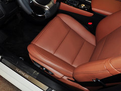 2014款 300h 2.5L CVT 豪华版