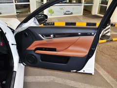 2014款 300h 2.5L CVT 豪华版