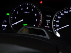 2014款 300h 2.5L CVT 豪华版