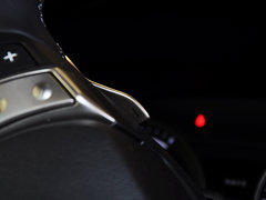 2014款 300h 2.5L CVT 豪华版