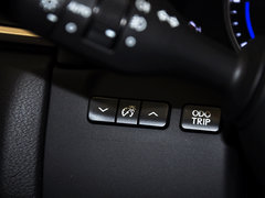 2014款 300h 2.5L CVT 豪华版
