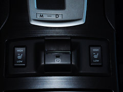 2014款 2.5i CVT 雅尚智能版 5座
