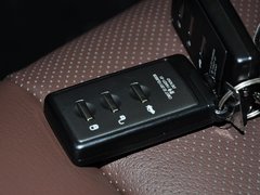 2014款 2.5i CVT 雅尚智能版 5座