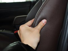 2014款 2.5i CVT 雅尚智能版 5座