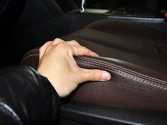 2014款 2.5i CVT 雅尚智能版 5座