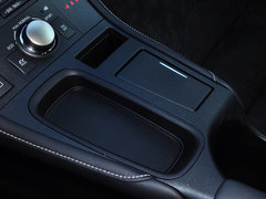 2014款 200h 1.8L CVT 精英版（双色）
