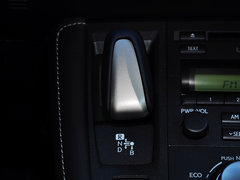 2014款 200h 1.8L CVT 精英版（双色）