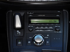 2014款 200h 1.8L CVT 精英版（双色）