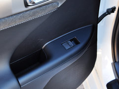 2014款 200h 1.8L CVT 精英版（双色）
