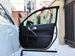 2014款 200h 1.8L CVT 精英版（双色）