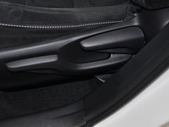2014款 200h 1.8L CVT 舒适版（单色）