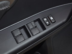 2014款 200h 1.8L CVT 舒适版（单色）