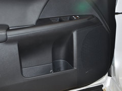 2014款 200h 1.8L CVT 舒适版（单色）