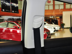 2014款 200h 1.8L CVT 舒适版（单色）