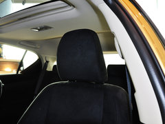 2014款 200h 1.8L CVT 舒适版（单色）