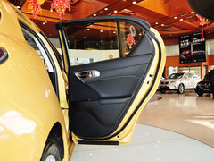 2014款 200h 1.8L CVT 舒适版（单色）