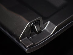 2014款 200h 1.8L CVT 舒适版（单色）