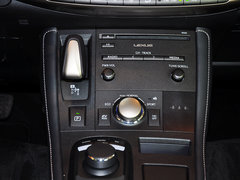 2014款 200h 1.8L CVT 舒适版（单色）