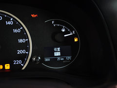 2014款 200h 1.8L CVT 舒适版（单色）