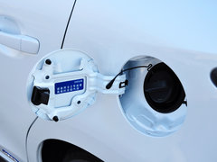 2014款 200h 1.8L CVT 舒适版（双色）