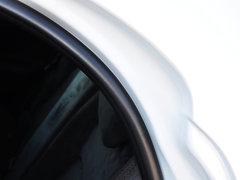 2014款 200h 1.8L CVT 舒适版（双色）