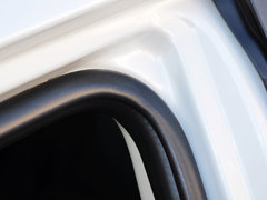 2014款 200h 1.8L CVT 舒适版（双色）