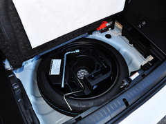 2014款 200h 1.8L CVT 舒适版（双色）