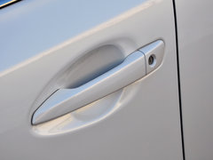 2014款 200h 1.8L CVT 舒适版（双色）