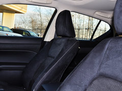 2014款 200h 1.8L CVT 舒适版（双色）