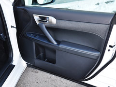 2014款 200h 1.8L CVT 舒适版（双色）