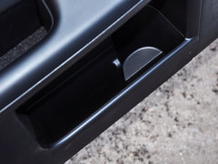 2014款 200h 1.8L CVT 舒适版（双色）