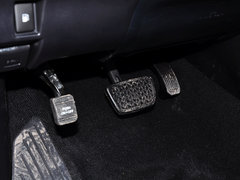 2014款 200h 1.8L CVT 舒适版（双色）