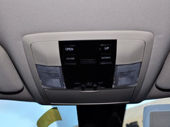 2014款 200h 1.8L CVT 舒适版（双色）