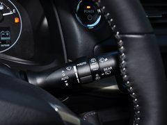 2014款 200h 1.8L CVT 舒适版（双色）