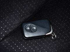 2014款 200h 1.8L CVT 舒适版（双色）