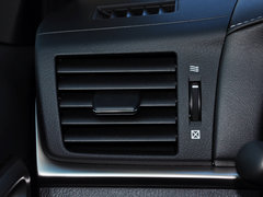 2014款 200h 1.8L CVT 舒适版（双色）