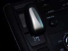 2014款 200h 1.8L CVT 舒适版（双色）
