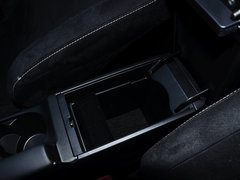 2014款 200h 1.8L CVT 舒适版（双色）