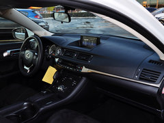 2014款 200h 1.8L CVT 舒适版（双色）