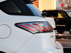 2014款 200h 1.8L CVT 舒适版（双色）