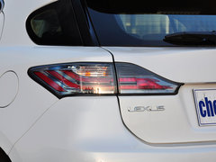 2014款 200h 1.8L CVT 舒适版（双色）