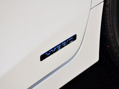 2014款 200h 1.8L CVT 舒适版（双色）