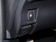 2014款 200h 1.8L CVT F SPORT版（双色）