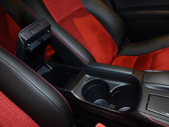 雷克萨斯CT 2014款 200h 1.8L CVT F SPORT版（双色）