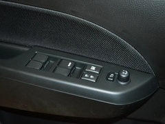 2014款 1.6L CVT 两驱豪华版