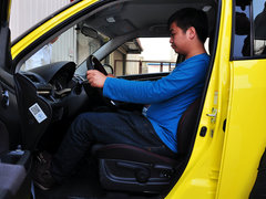 2014款 1.6L 手动 两驱豪华版