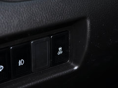2014款 1.6L 手动 两驱豪华版