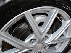 2014款 1.6L 手动 两驱豪华版